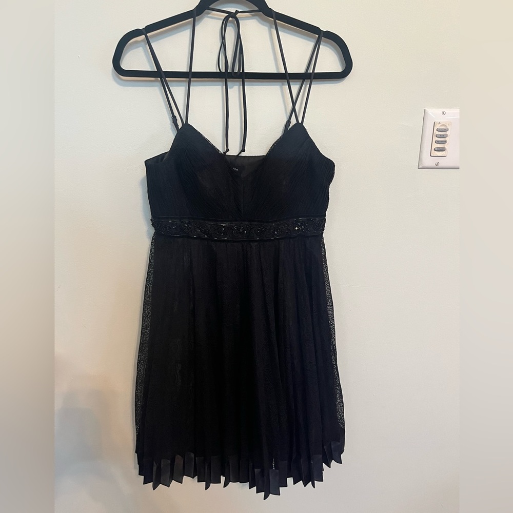 Oleg Cassini sleeveless black lace overlay cocktail dress circa 2013 Size 8